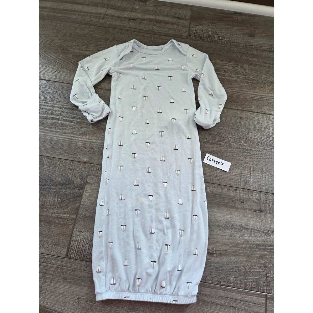 Carter's baby boy modal gown 3‎ mos